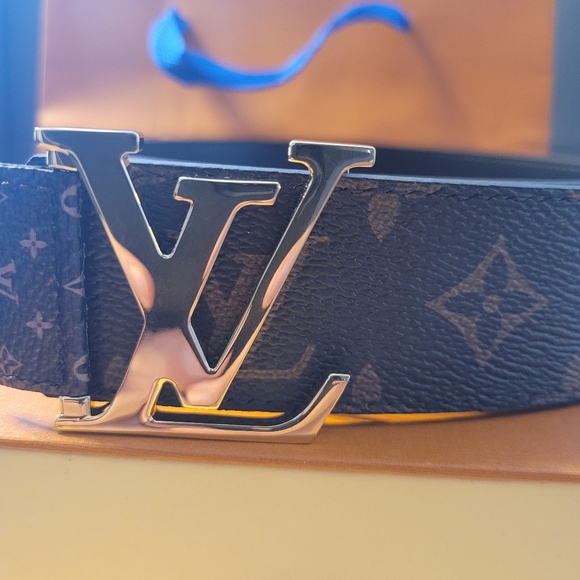 Louis Vuitton Monogram 40mm Belt - Picture 2 of 4